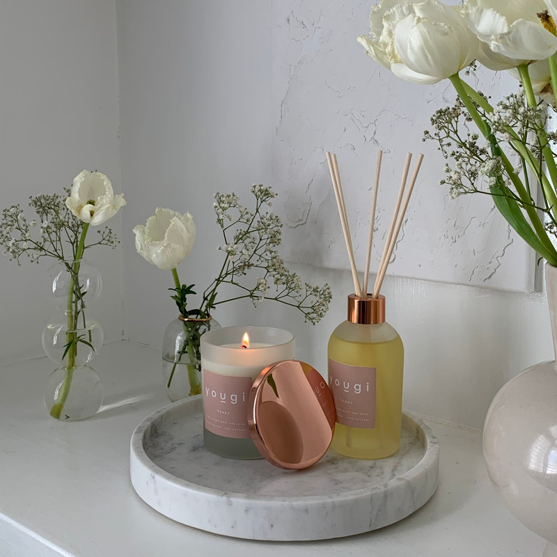 A small daily pleasure: candle, tea and quiet.